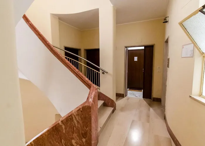 Domus Cornelia アパート *